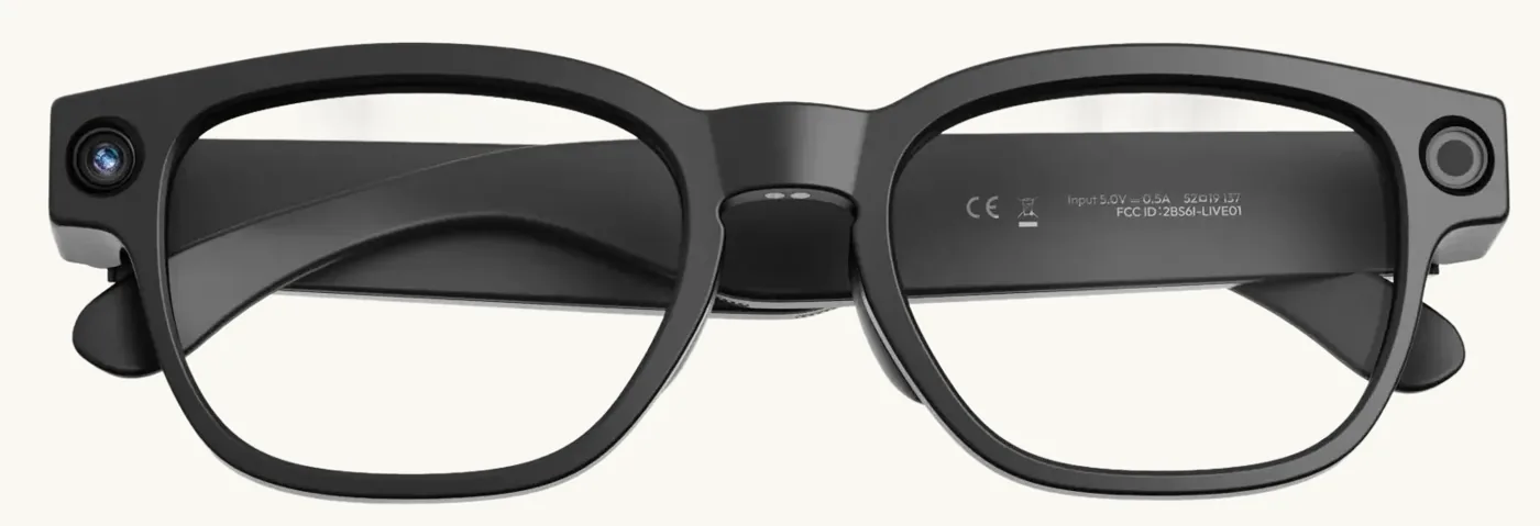 Les lunettes Mentra Live, branches repliées
